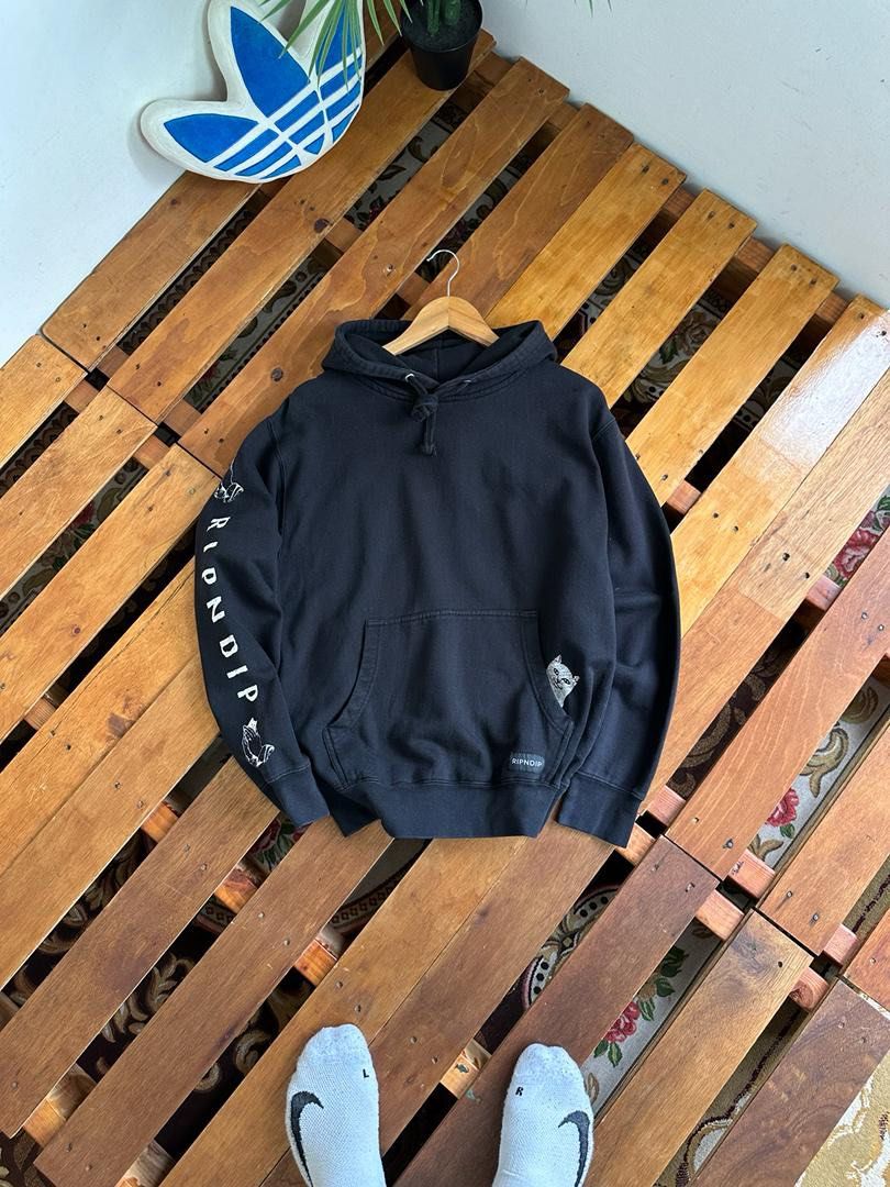 RIPNDIP THERMAL CAT HOODIE Men s Fashion Tops Sets Hoodies on Carousell