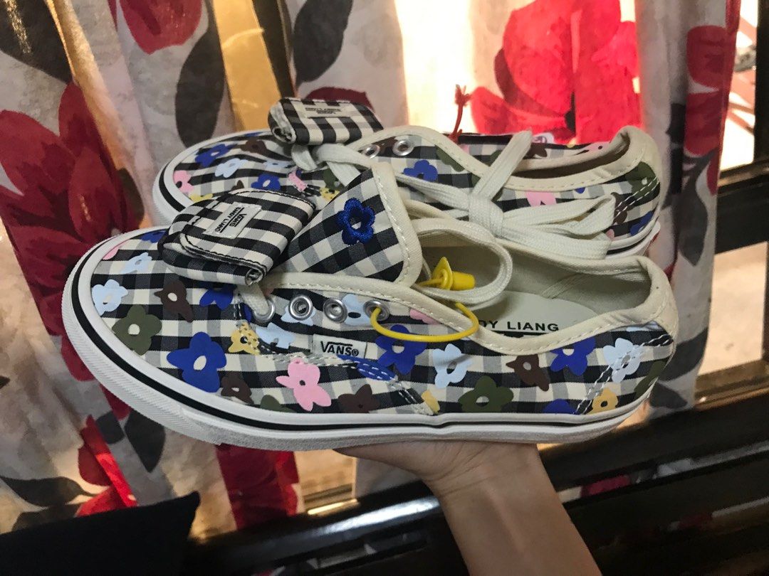 Vans deals nasa price