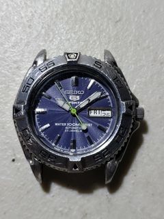(Category: ) located in . Submitted by KCY_Timepieces (Listing ID 1290103123, Image 1). Description: .