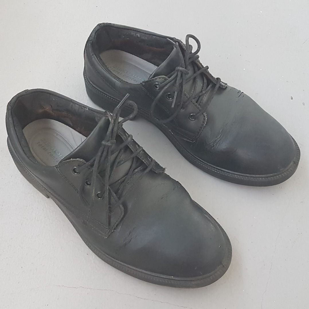 Skechers safety shoes europe hot sale