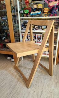 Solid wood folding chair