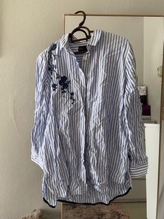 (Category: ) located in . Submitted by qistcloset (Listing ID 1290125431, Image 1). Description: .
