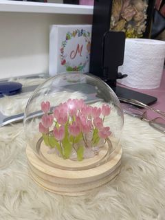 Tulip lamp