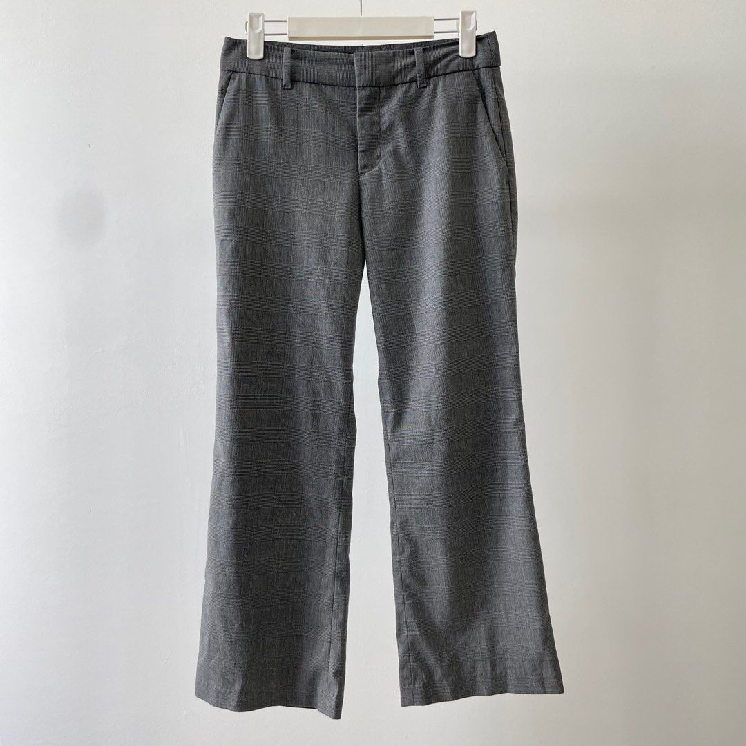 Uniqlo Women Flare Pants, Women's Fashion, Bottoms, Other Bottoms on  Carousell