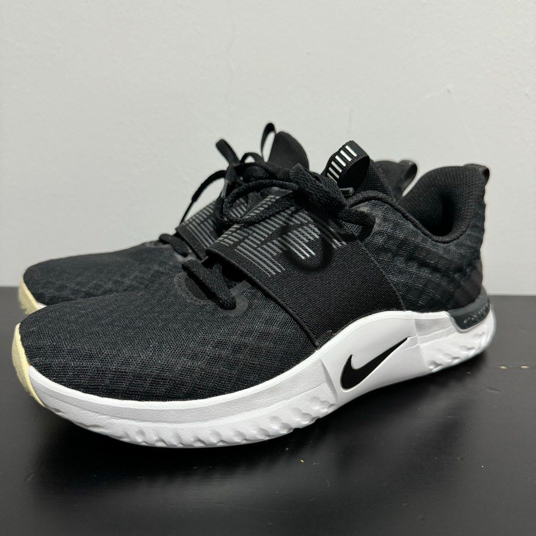 US6.5 W Nike In Season TR 9 AR4543 009 Women s Fashion Footwear