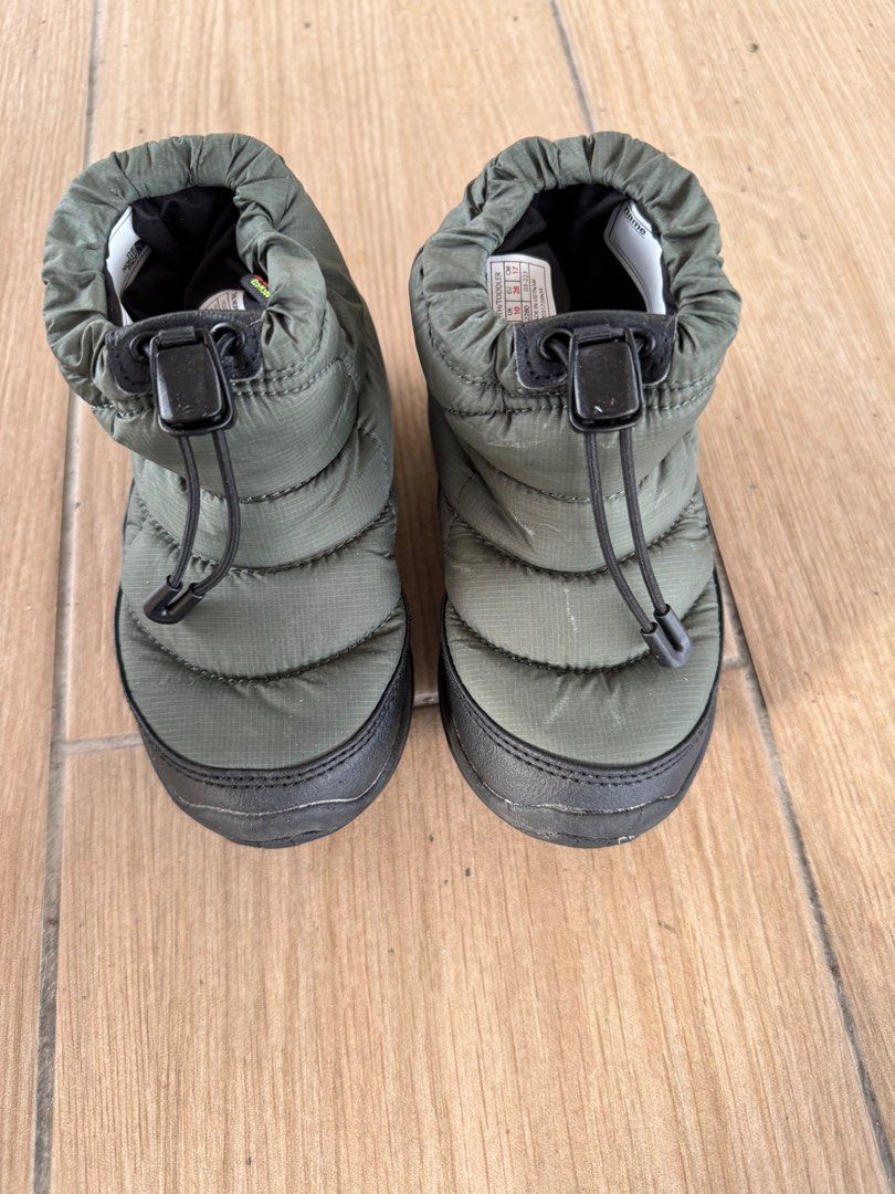 Winter Boot (Category: Babies & Kids Fashion) located in Singapore. Submitted by stellasongyan (Listing ID 1290176341, Image 1). Description: north face winter boots .