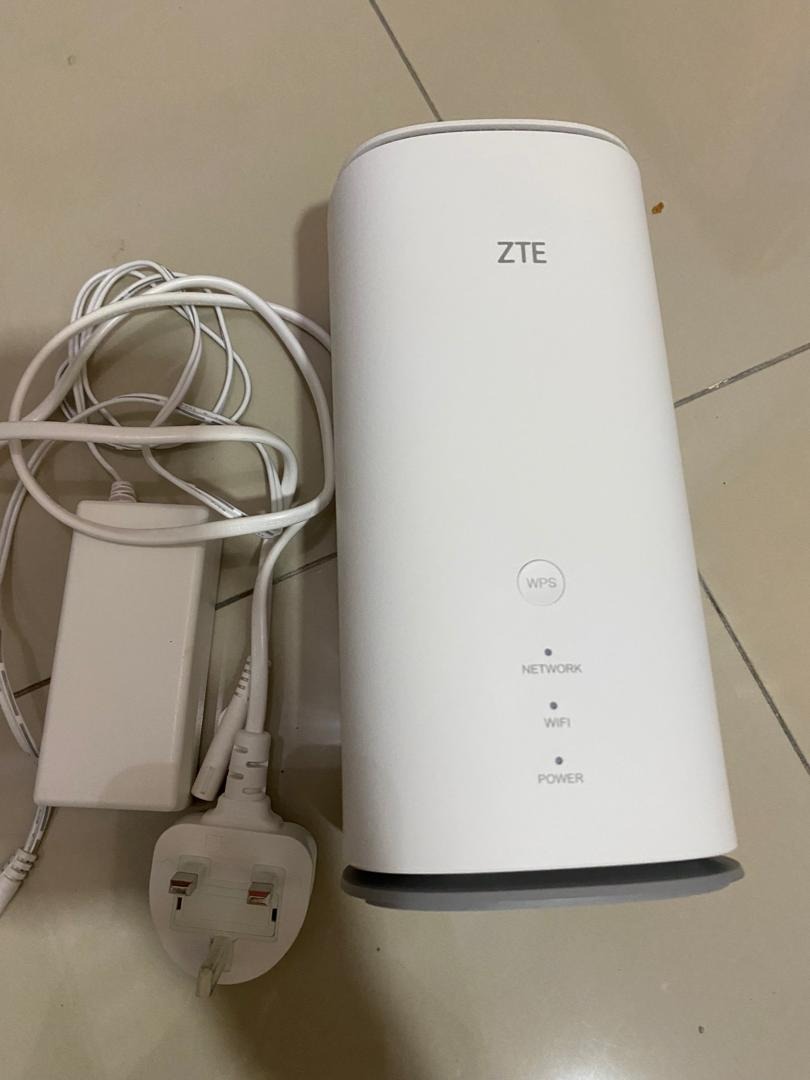 ZTE MC8020 5G Router (support 5G Sim Card), Computers & Tech, Parts ...
