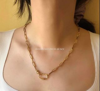 (Category: ) located in . Submitted by yourfashionthrifter (Listing ID 1290385010, Image 1). Description: .