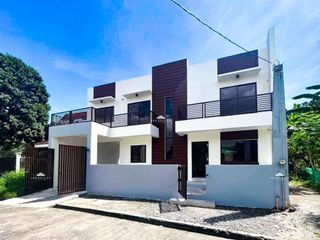 For Sale: 4BR 4 Bedroom House and Lot in United Parañaque Subdivision 5, Parañaque City