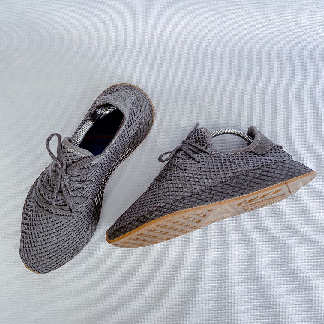 Adidas deerupt shop runner grey three