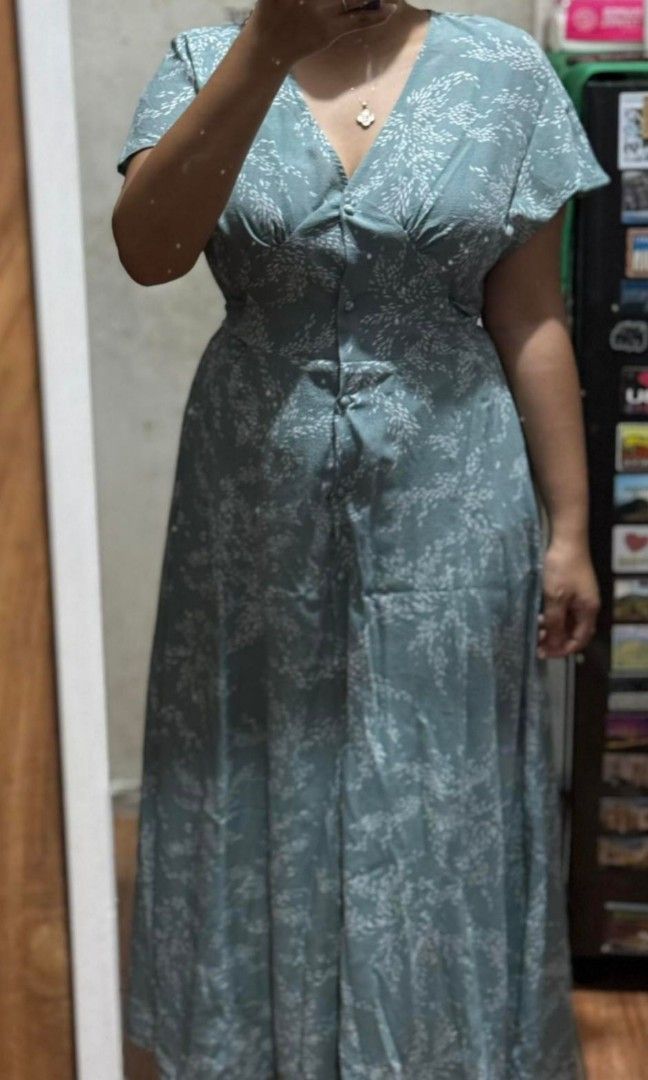 Bkk Maxi button down Dress (Category: Dresses) located in Pasig City. Submitted by itsrubyred (Listing ID 1290318989, Image 3). Description: 📌 used once 📌 perfect for summer dress 📌 owner height is 5'0 (see last photo for WW).