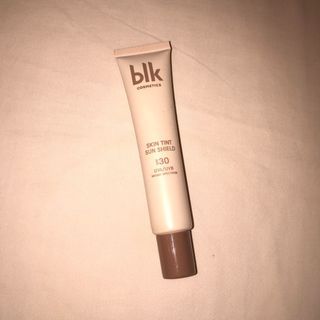 BLK Skin Tint Sun Shield - Shade 01 (Oat)