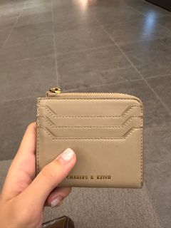 由 Kelly1111____ (刊登 ID 1290399064，圖片 1) 提交，位於 的 (類別：)，說明：。