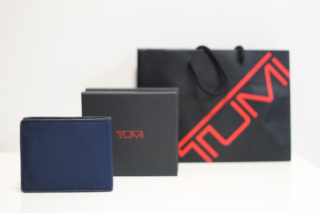 Tumi alpha global wallet with coin pocket discount