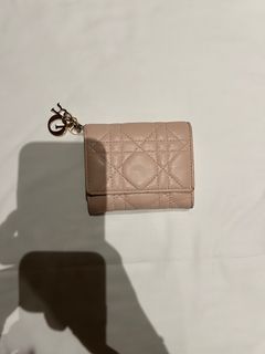 （分類：）位於 。 由 ychang92 提交（商品編號 1290391097，圖片 1）。簡介： 。