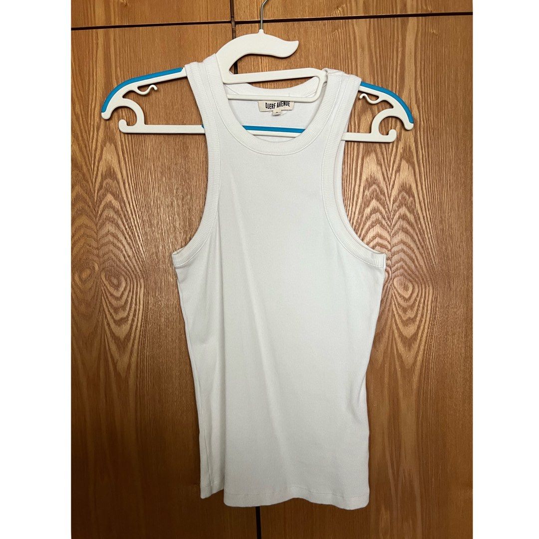 Loose white tank top, Women's Fashion, Tops, Others Tops on Carousell