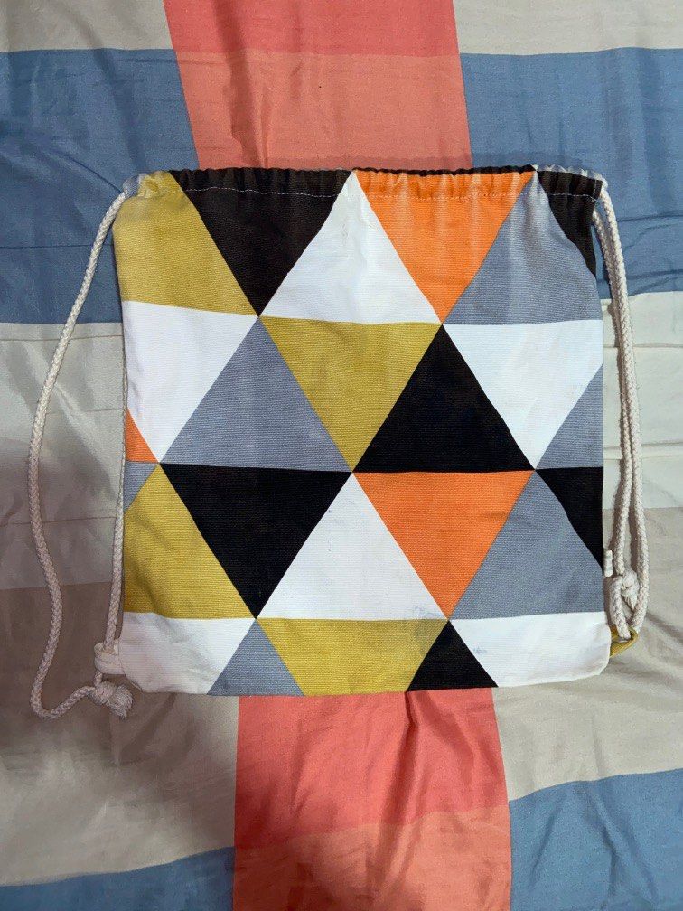 Drawstring Bag (Category: Belt bags, Clutches and Pouches) located in Seremban. Submitted by fasetnefas (Listing ID 1290420676, Image 2). Description: - Drawstring bag to letgo. - Free with purchase of any item from my profile. .