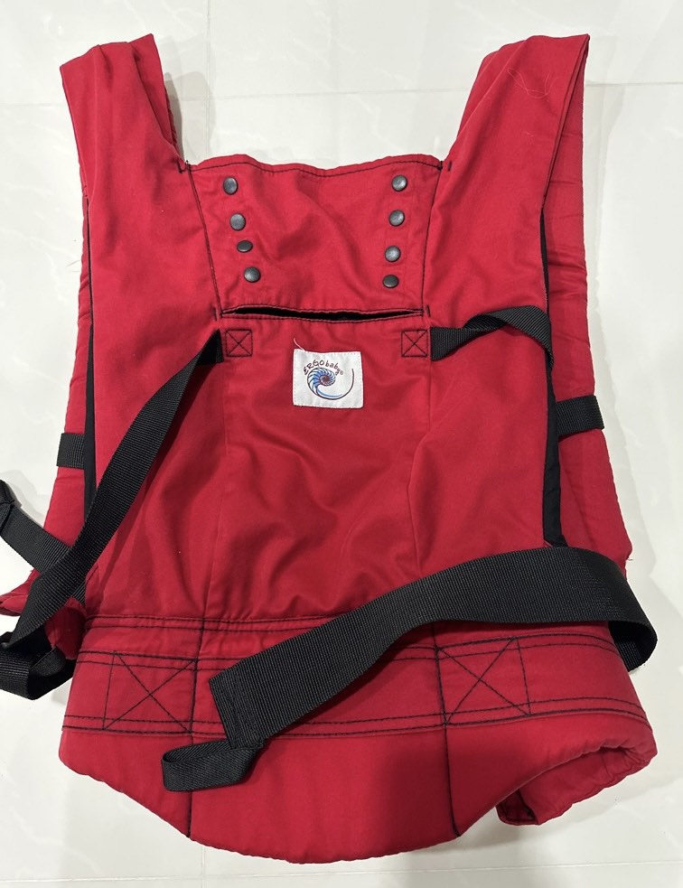 Ergobaby sport sales carrier red