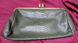 GREEN SNAKE CLUTCH BAG with kisslock