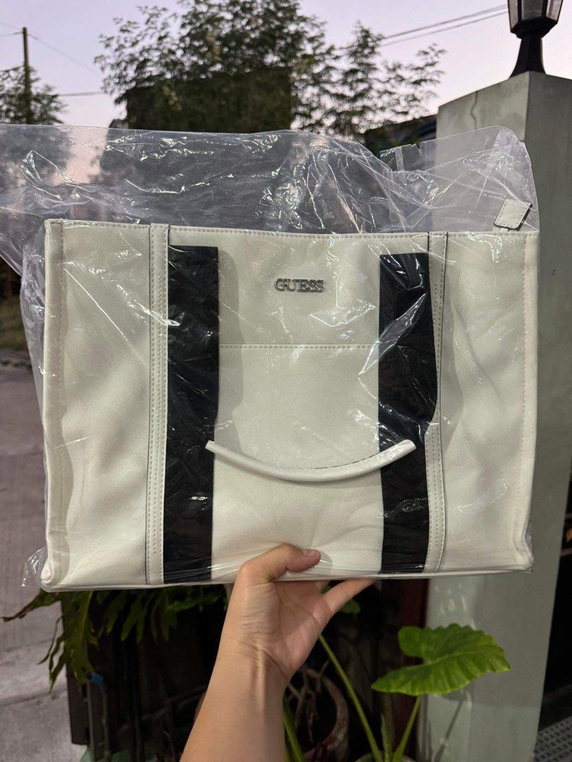 Guess white tote bags clearance