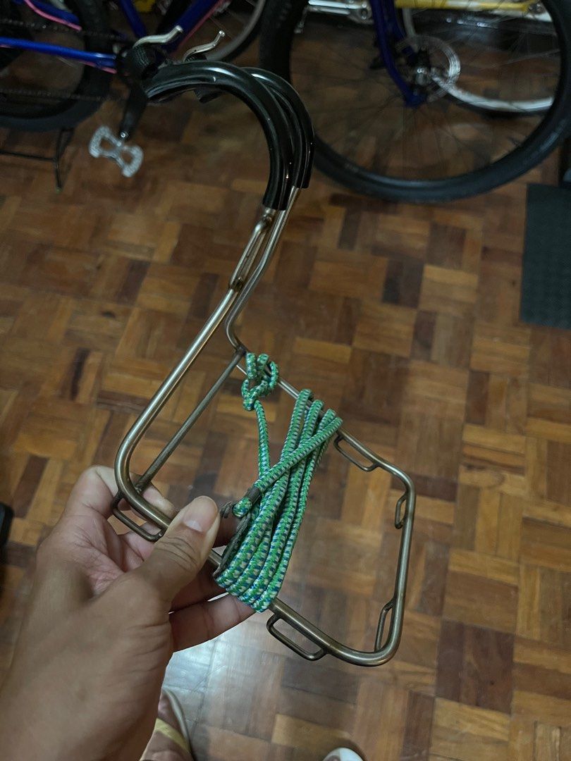 Handlebar Rack (Category: Bicycles) located in Quezon. Submitted by leodelfin (Listing ID 1290366267, Image 2). Description: Good support for your large and heavy loaded handlebar bags.