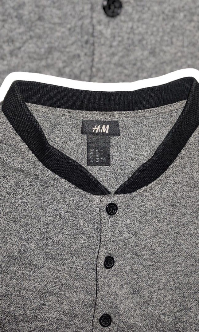 H&M Henley Gray Shirt (Category: Tshirts & Polo Shirts ) located in Quezon City. Submitted by timo12 (Listing ID 1290408286, Image 3). Description: H&M Henley Gray Shirt - Size XL on tag - Almost new - Excellent condition - Color rate 9.5/10 Location - Quezon Ave., QC Meet-up Fishermall, Muñoz, or Kamuning or nearby area.