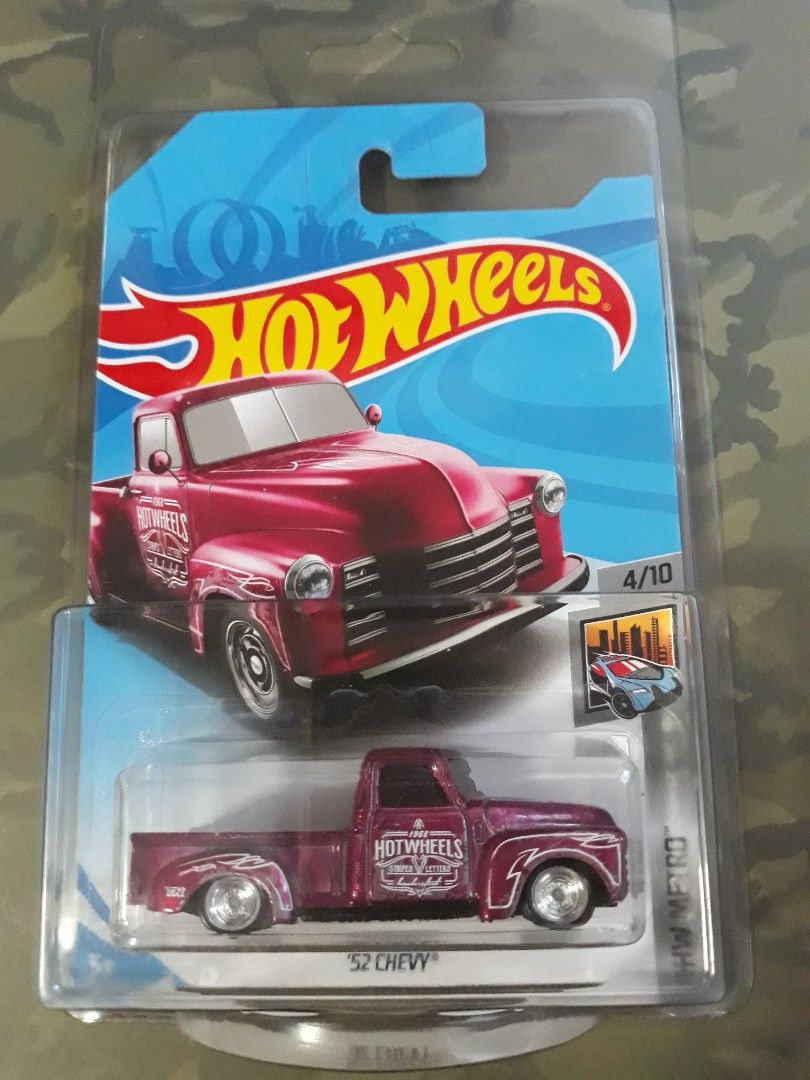 Hot Wheels 2018 Super Treasure Hunt 52 Chevy Pickup Truck with