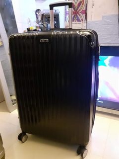（分類：）位於 。 由 alexa1990 提交（商品編號 1290394432，圖片 1）。簡介： 。