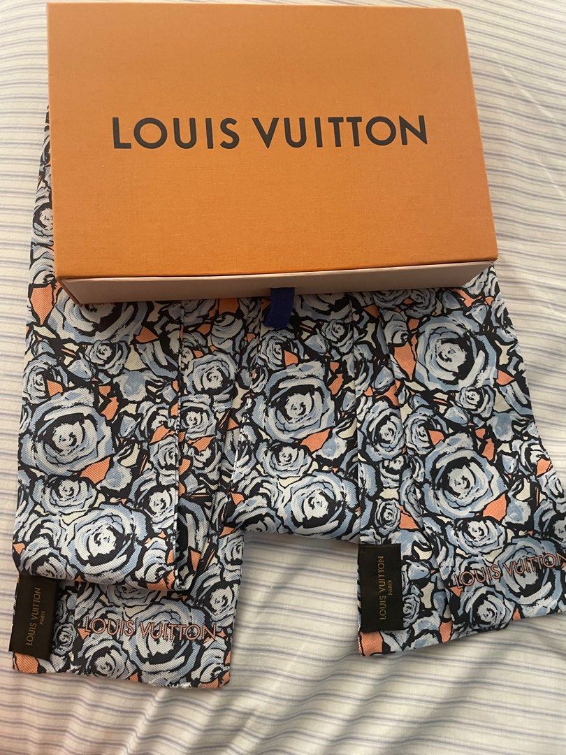 Louis Vuitton Twilly Bandeau (Category: Luxury Accessories) located in Cainta. Submitted by bolengot (Listing ID 1290341192, Image 1). Description: 2 pcs LV bandeau.. wirh box and ribbon.. .