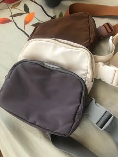 Lululemon “Dupes” Preloved belt bags  Take all  3 ₱600  free shipping  / 200 each  + sf shouldered by the buyer