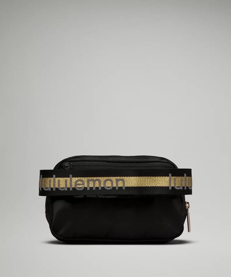 Lululemon Everywhere Belt Bag 1L - Black • Price »