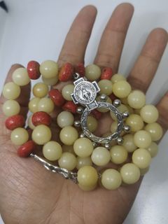 Made in Vatican Rome beautiful Bodhi beads & coral beads with miraculous rosary ring