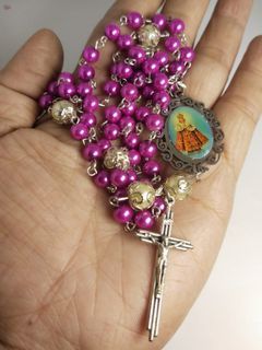 Made in Vatican Rome beautiful pink pearl stop.Nino rosary