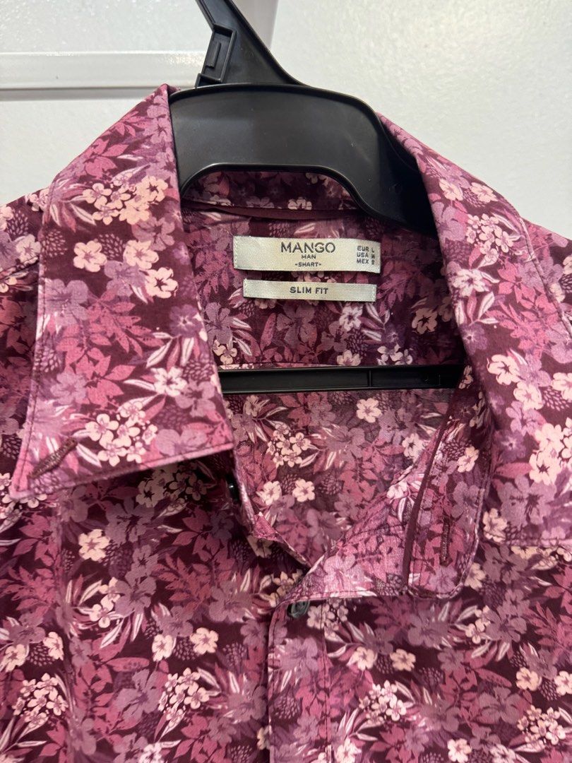 Mango Red Floral Longsleeve (Large) (Category: Formal Shirts) located in San Juan City. Submitted by danielnavvvvarro (Listing ID 1290370126, Image 2). Description: ‼️ READ ME ‼️ - Dimes: L 30 x W 20 - Large on tag - Shipping shouldered by the buyer - MOP: Gcash/BPI - 2 days reservation MAX. - STRICTLY NO RETURNS, REFUNDS, CANCELLATIONS 📌COMING FROM BINONDO MANILA 📌SHIPPING SHOULDERED BY BUYER 📌CAN DO GRAB/LALAMOVE/ OTHER COURIERS 📌JT&T/ OTHE