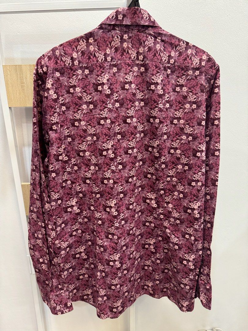 Mango Red Floral Longsleeve (Large) (Category: Formal Shirts) located in San Juan City. Submitted by danielnavvvvarro (Listing ID 1290370126, Image 3). Description: ‼️ READ ME ‼️ - Dimes: L 30 x W 20 - Large on tag - Shipping shouldered by the buyer - MOP: Gcash/BPI - 2 days reservation MAX. - STRICTLY NO RETURNS, REFUNDS, CANCELLATIONS 📌COMING FROM BINONDO MANILA 📌SHIPPING SHOULDERED BY BUYER 📌CAN DO GRAB/LALAMOVE/ OTHER COURIERS 📌JT&T/ OTHE