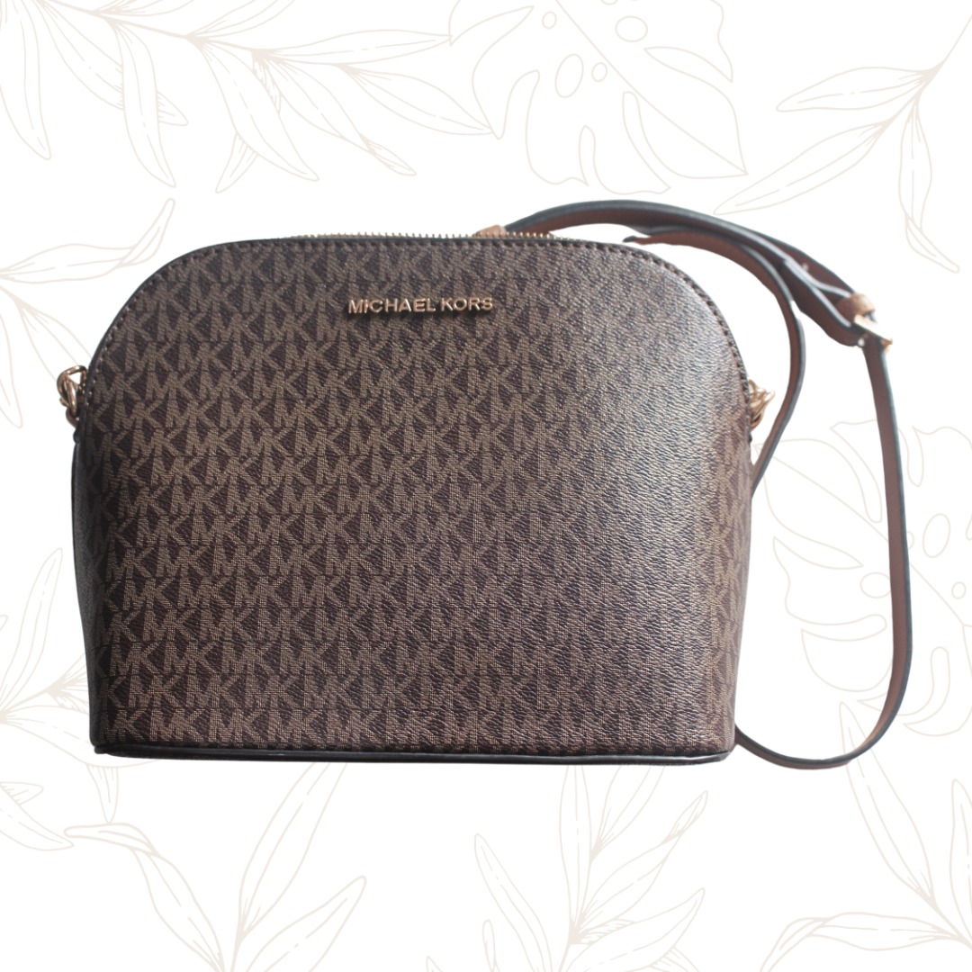 Michael kors cindy hotsell logo crossbody