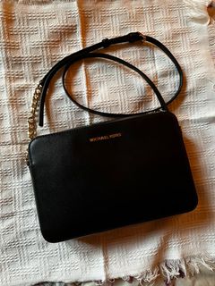 (Category: ) located in . Submitted by preloved_evinazirah (Listing ID 1290387427, Image 1). Description: .