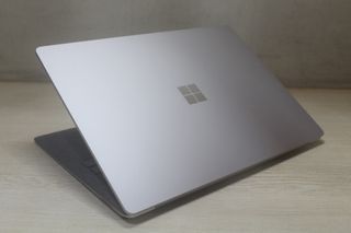 Microsoft surface Laptop 3 2.2k i5-1035G7 Ram 8gb ssd 256gb Touchscreen Intel Iris plus