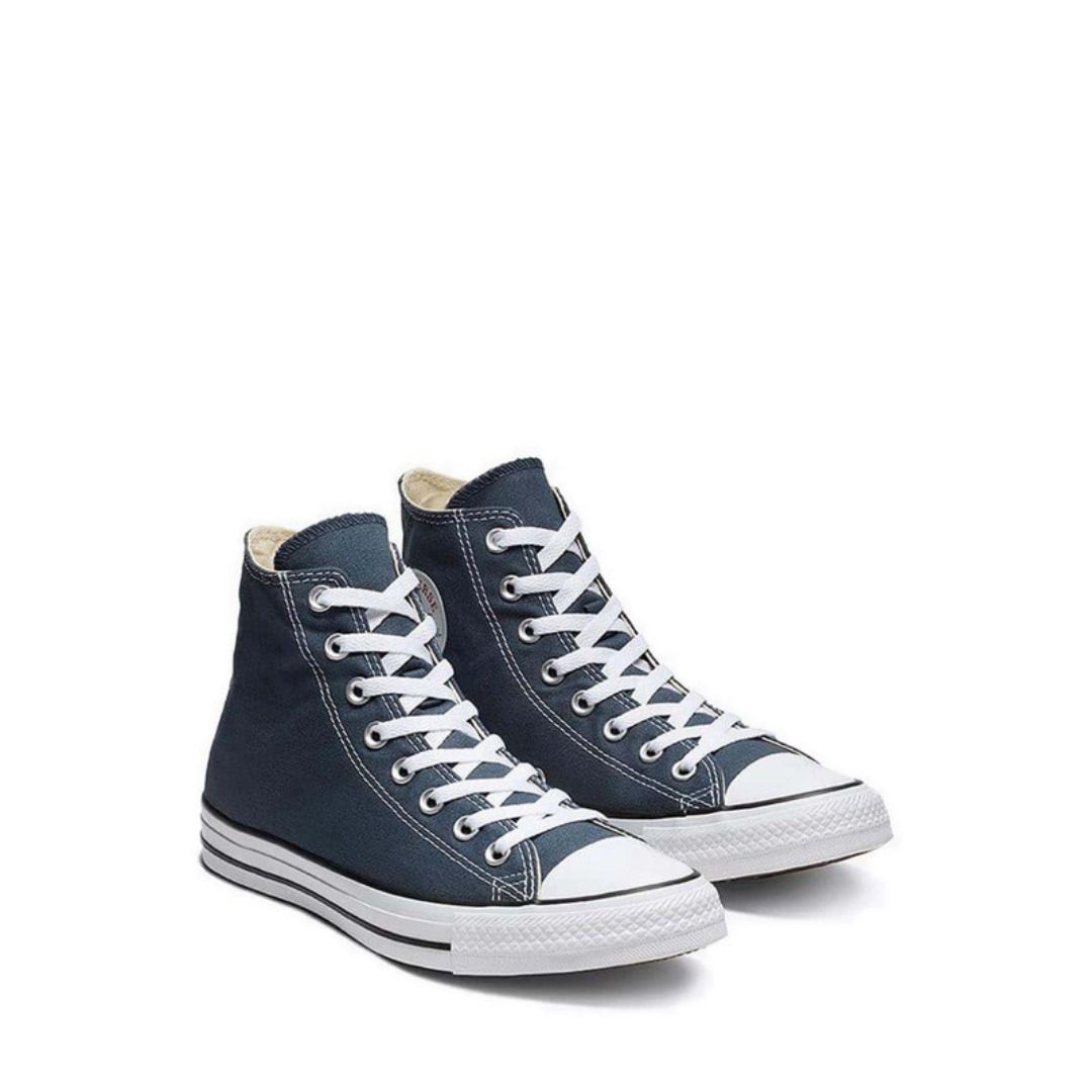 White and navy top converse