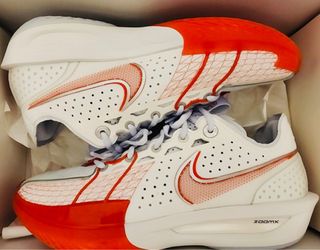 (Category: ) located in . Submitted by sidekick_sneakers (Listing ID 1290338859, Image 1). Description: .