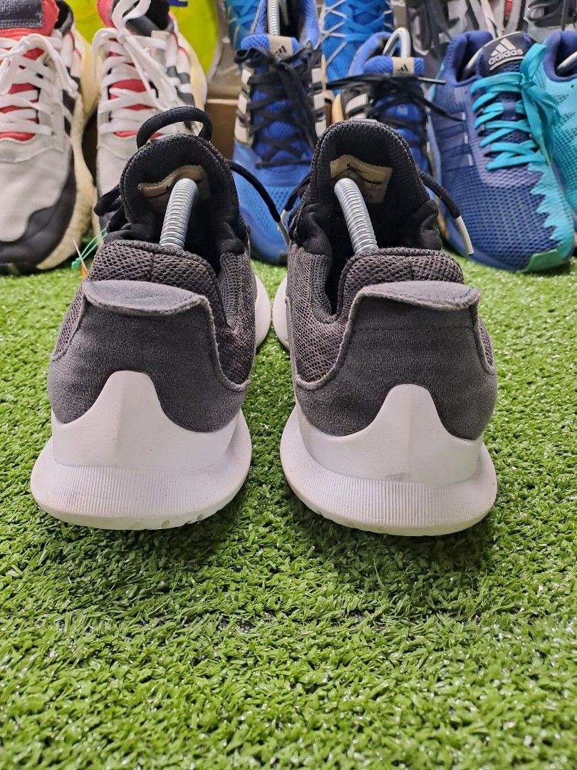 viale mens trainers