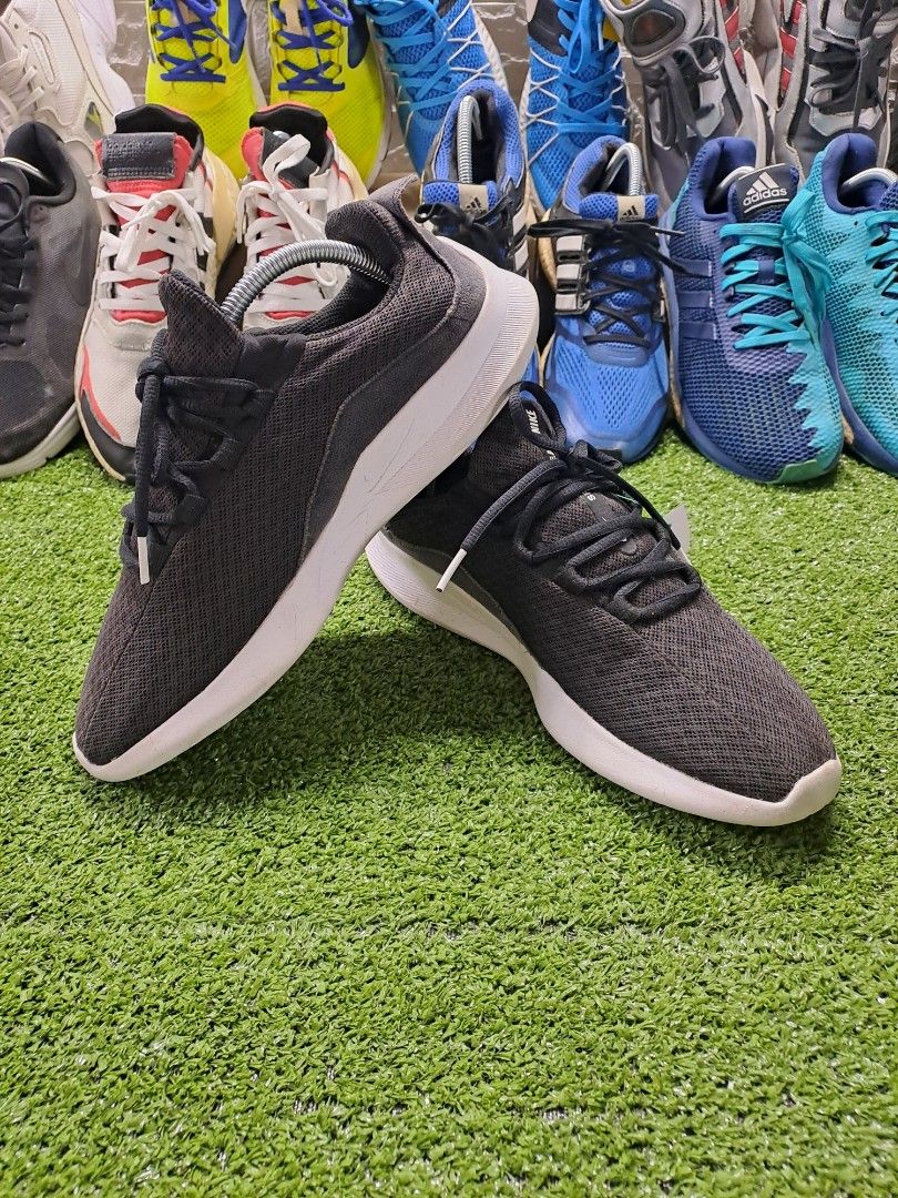 Nike store viale multicolor