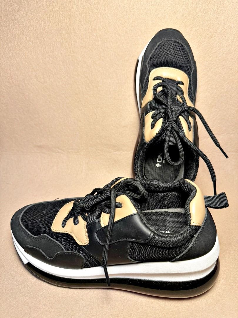 One Up by World Balance Sneakers Heiress black beige shoes EUR