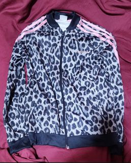 (Category: ) located in . Submitted by joyfulsoprano (Listing ID 1290326914, Image 1). Description: .