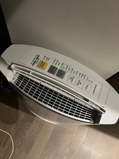（分類：）位於 。 由 ychang92 提交（商品編號 1290390178，圖片 1）。簡介： 。