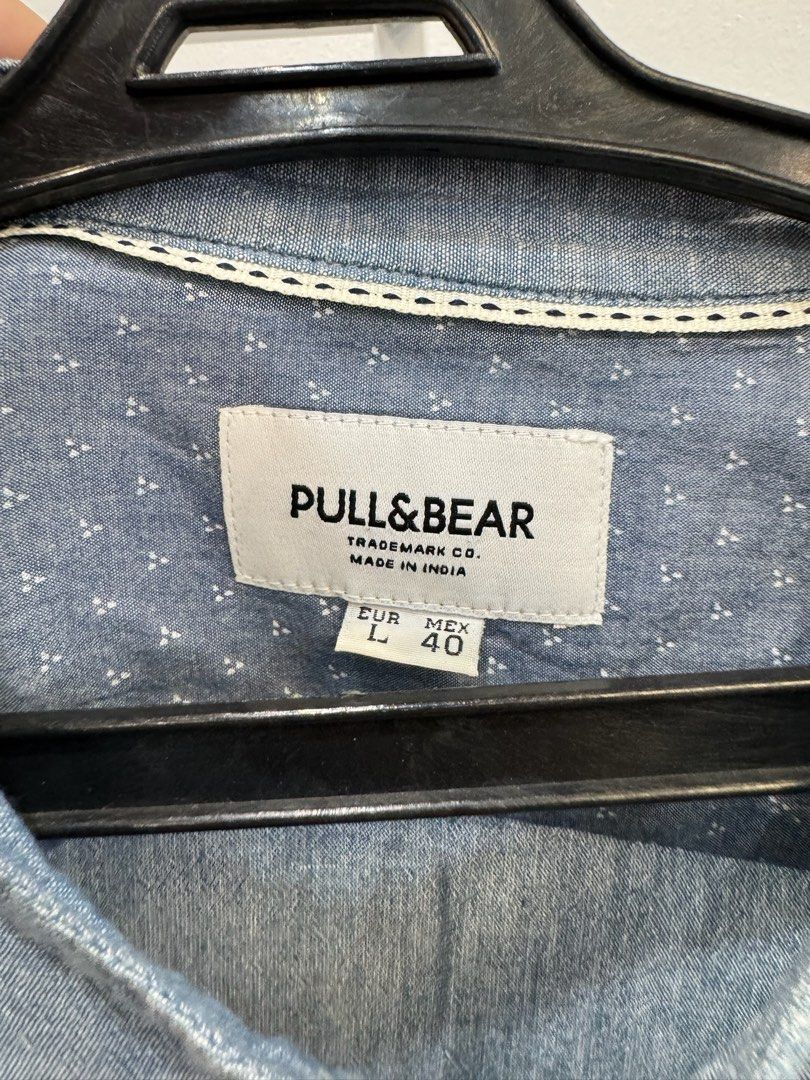 Pull n bear Chinese Collar Blue Longsleeve (Large) (Category: Formal Shirts) located in San Juan City. Submitted by danielnavvvvarro (Listing ID 1290369296, Image 2). Description: ‼️ READ ME ‼️ - Dimes: L 29 x W 20 - Large on tag - Shipping shouldered by the buyer - MOP: Gcash/BPI - 2 days reservation MAX. - STRICTLY NO RETURNS, REFUNDS, CANCELLATIONS 📌COMING FROM BINONDO MANILA 📌SHIPPING SHOULDERED BY BUYER 📌CAN DO GRAB/LALAMOVE/ OTHER COURIE