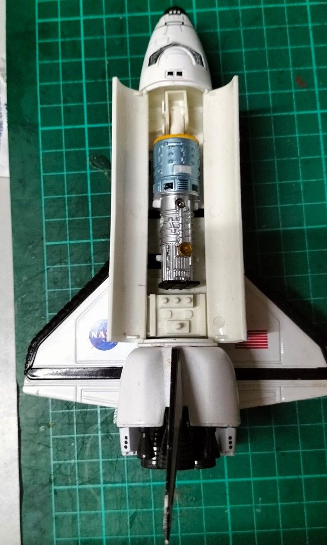 Realtoy space shop shuttle