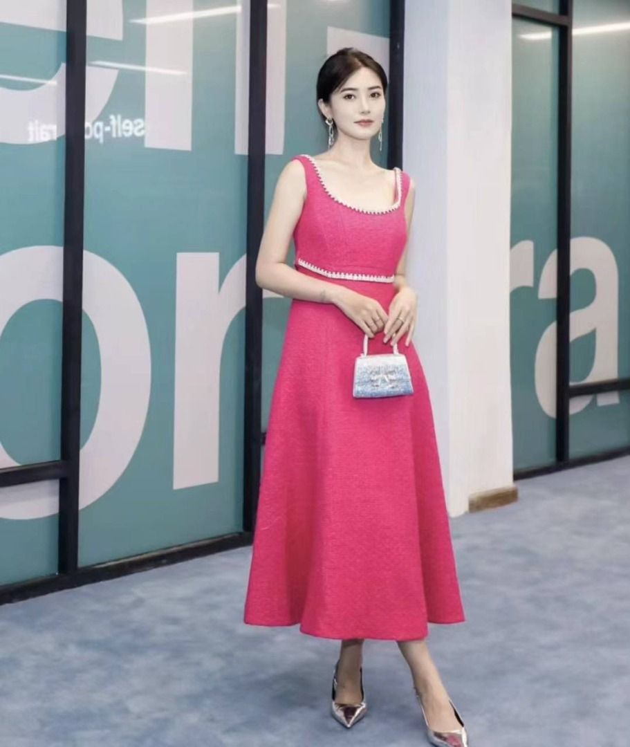Self Portrait Fuchsia Boucle Midi Dress | Crystal Embellished Pink Tweed,  Women's Fashion, Dresses & Sets, Dresses on Carousell