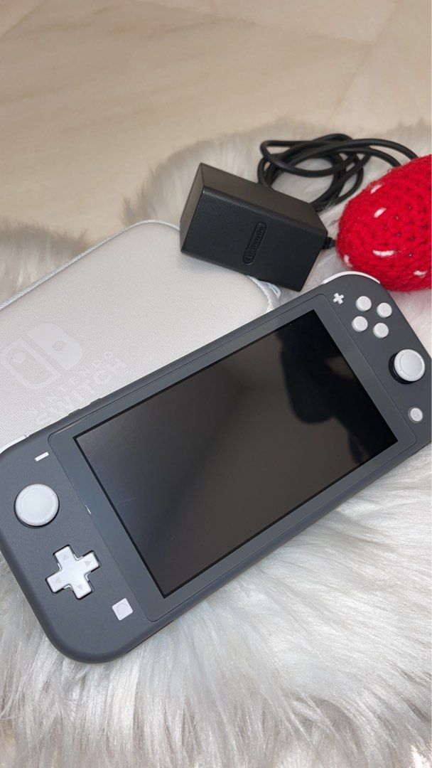 Selling nintendo switch lite new arrivals