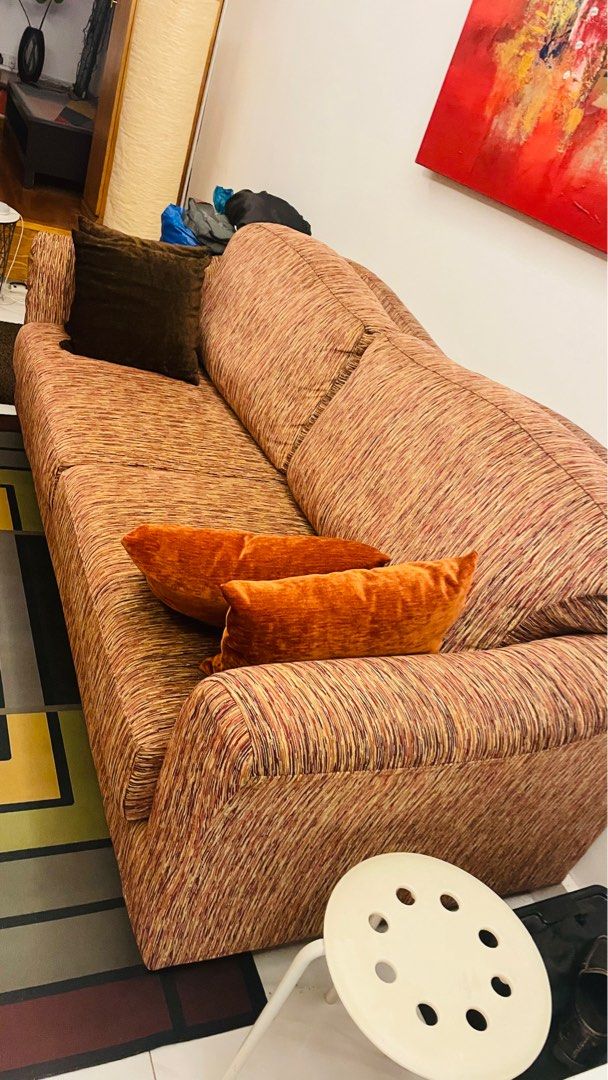 Sofas (Category: Sofas) located in Kuala Lumpur. Submitted by archy_stuff (Listing ID 1290378787, Image 3). Description: Lightly use. Looks very new. Self collect.